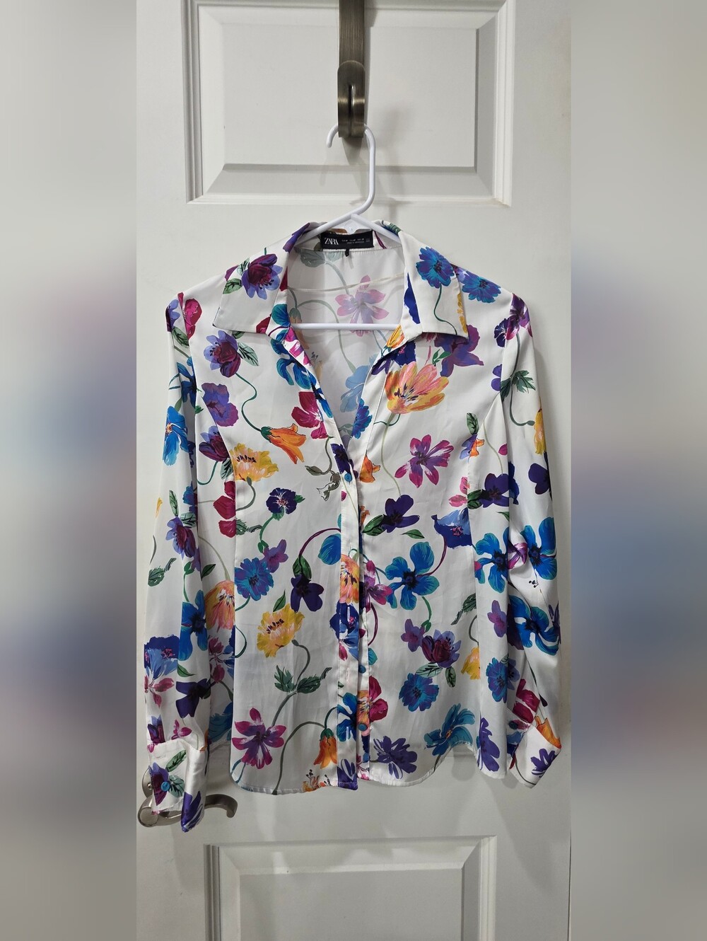 Zara White Floral Button-Up Shirt - Multicolor Print
